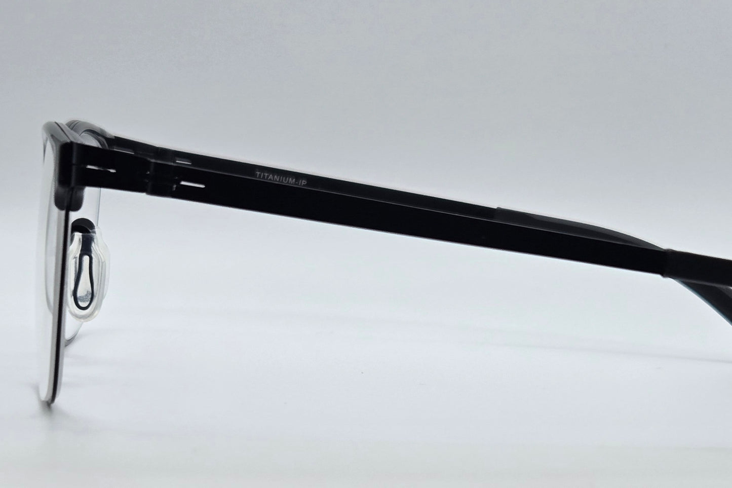 The Chancellor - Matte Black (Blue Light Non-Rx)